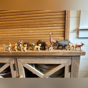 Animal Figurine Set - Multicolor